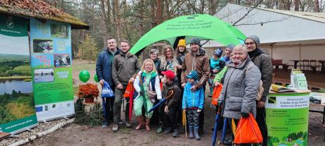 Akcja sprzątania lasu z mieszkańcami powiatu brzeskiego